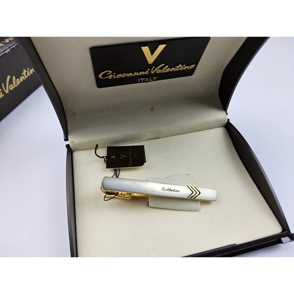 Vinrage Giovanni Valentino Tie Bar Clip - Picture 1 of 8